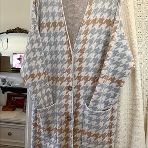 Houndstooth Buttoned Long Cardigan Sweater - Cream, Gray & Tan.  Very warm.